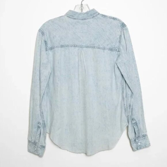 ✨ Rails Ingrid Raw Hem Shirt Button Down Lyocell Linen Blue Light Acid Wash - Picture 5 of 11